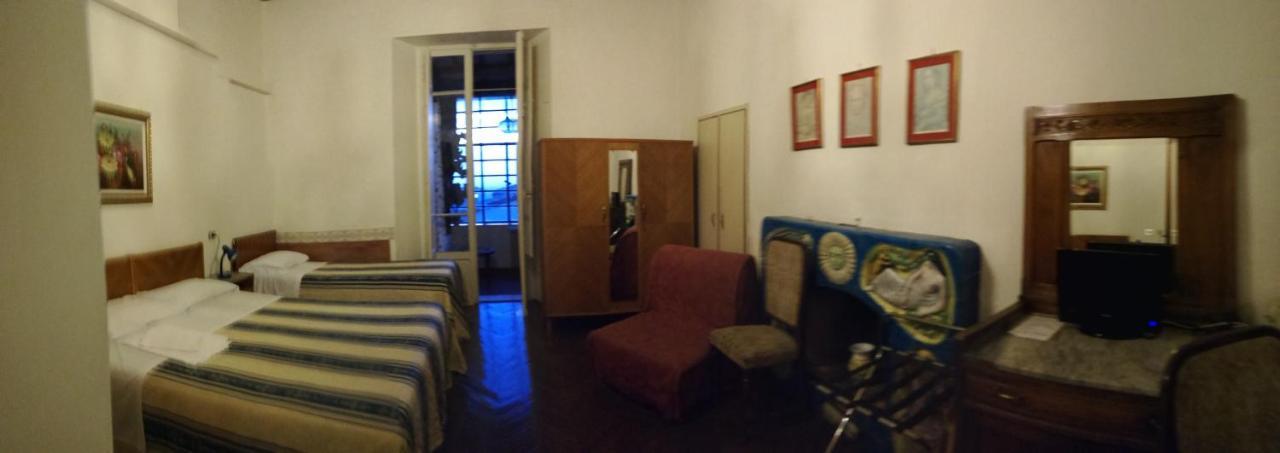 Albergo Anna Pérouse Extérieur photo