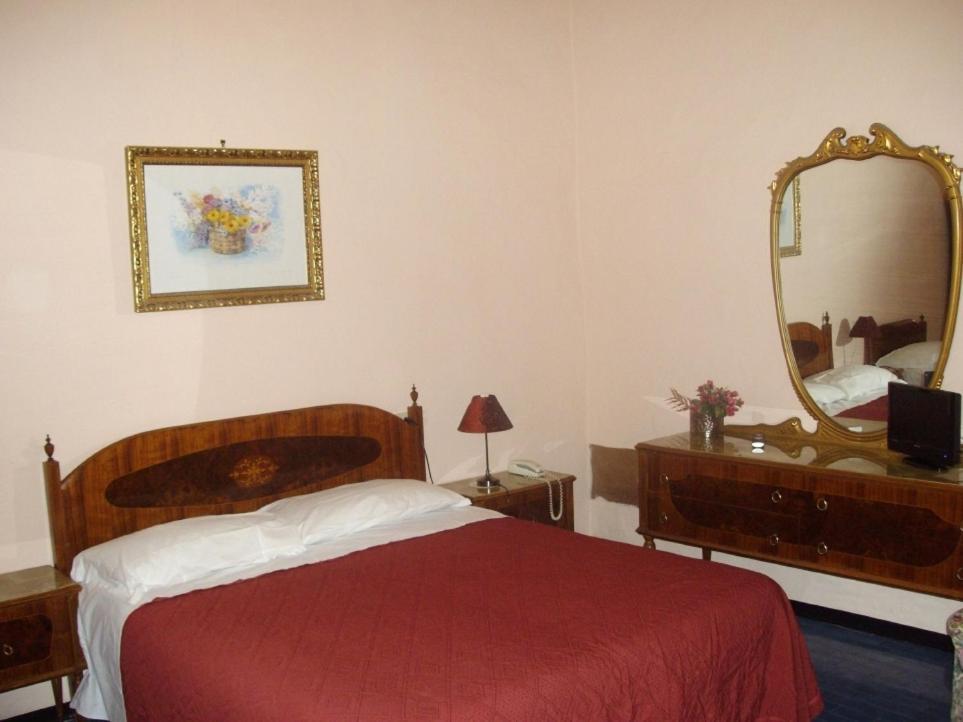 Albergo Anna Pérouse Chambre photo